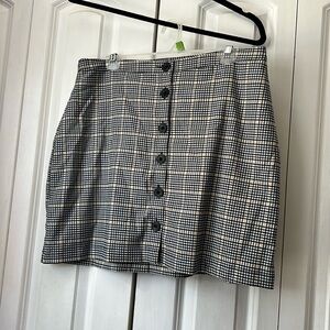 Abercrombie and fitch button up skirt size L